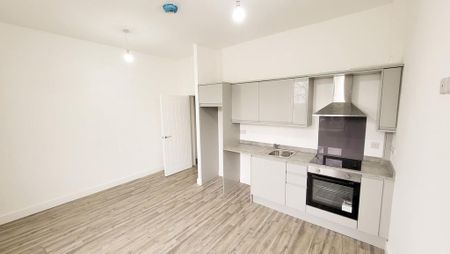 2 bedroom flat to rent - Photo 3