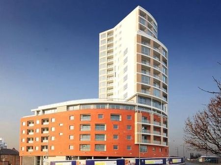 1 Bed Flat, Raphael House, IG1 - Photo 5