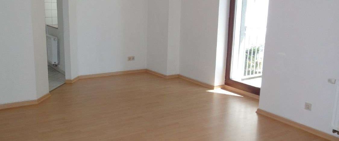 Laminat - Süd/West-Balkon - ruhige Lage !!!! frei ab sofort - Photo 1