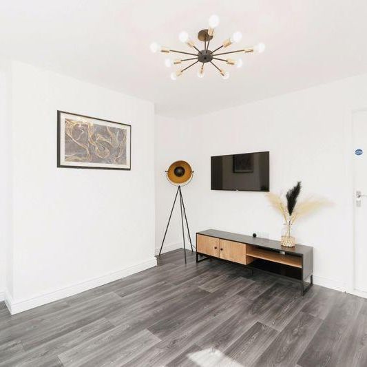 1 bedroom property to rent - Photo 1