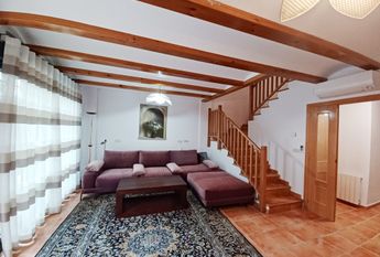 FOR RENT: SPACIOUS AND ELEGANT 4-BEDROOM BUNGALOW FOR LONG TERM