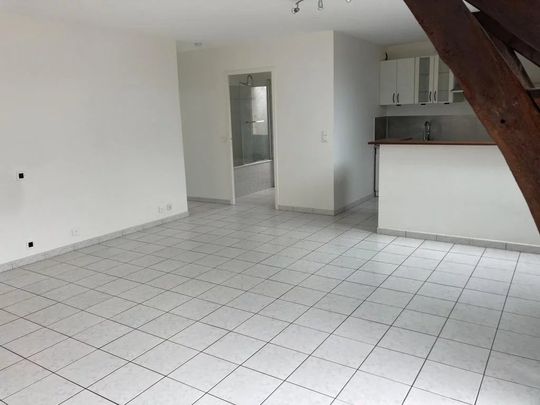 Location Appartement 3 pièces 63m² FONTENAY TRESIGNY 77610 - Photo 1