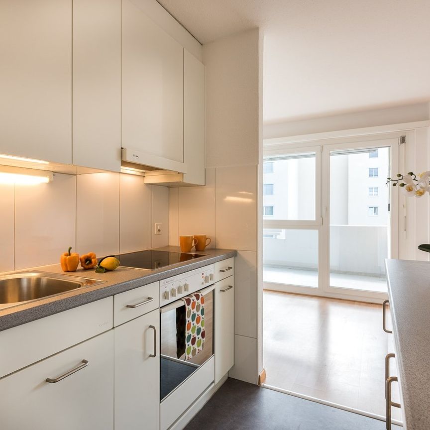 4.5 Zimmer, 94 m², 2. Stock - Photo 1