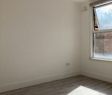 Room in a Shared Flat, Forest Road, E17 - Photo 6