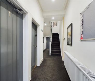 1 bedroom property to rent - Photo 3