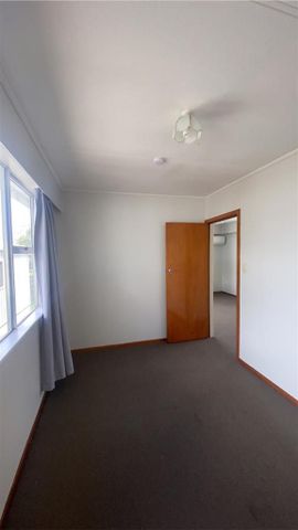 Centrally located Flat - Photo 5