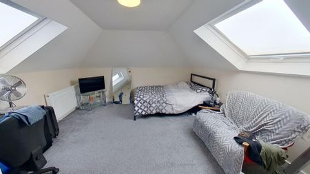 5 bedroom terraced house to rent - Photo 4
