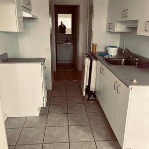 Beau 4 ½ (Décembre et/ou Janvier) - Photo 2