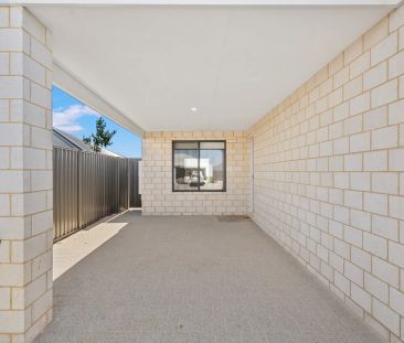 Stylish, Easy-Care Unit Close to the Beach - 2 Bedrooms, 1 Bathroom - Photo 6