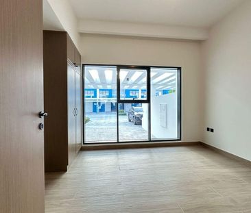 Brand New | Spacious 4BR TH | DAMAC Lagoons - Photo 4