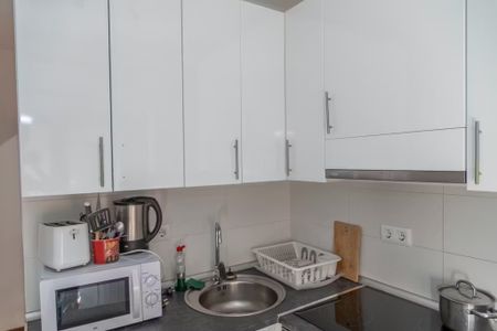 Calle de Alonso Nez, Madrid, Community of Madrid 28039 - Photo 4