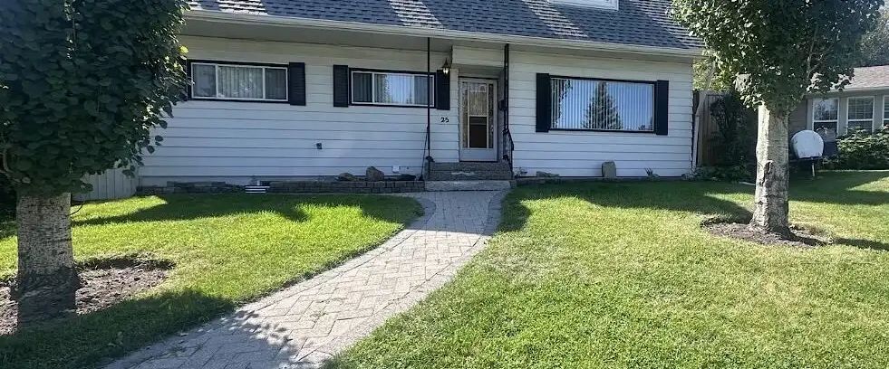 Prime Haysboro 1.5 Story! Balcony off master and steam shower. — 3 Bedrooms House - Photo 1