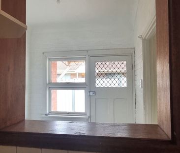 3 BEDROOM CHARACTER HOME - Photo 4