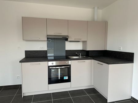 Location Appartement 2 pièces 47m² - Photo 4