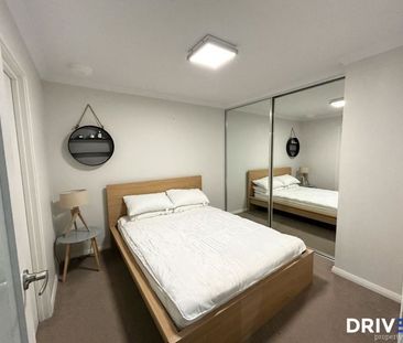 Modern 2x2 Apartment with Park Views in Prime Rockingham Location - Photo 5