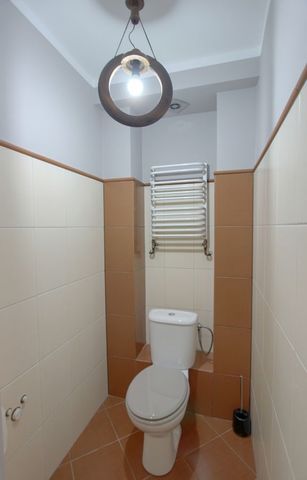 3 pok. po remoncie, idealne na działalność - Zdjęcie 3