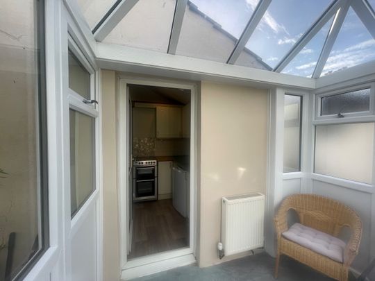 2 Bed Flat, Princes Crescent, BN2 - Photo 1