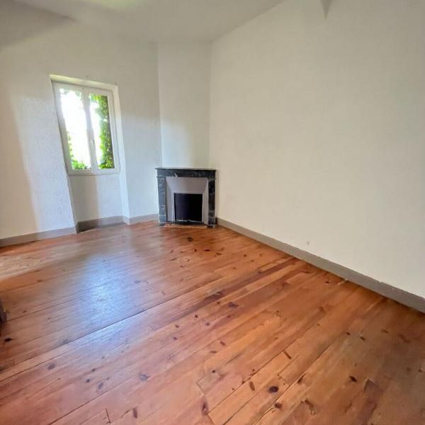 Location Appartement 2 pièces 45m² AIRE SUR L ADOUR 40800 - Photo 1