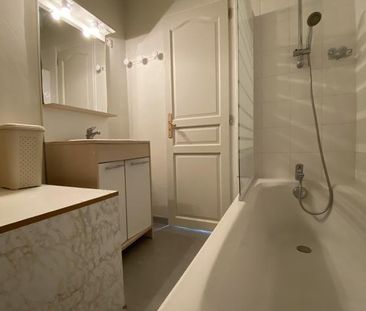 Location Appartement 1 pièce 12m² SAUMUR 49400 - Photo 2