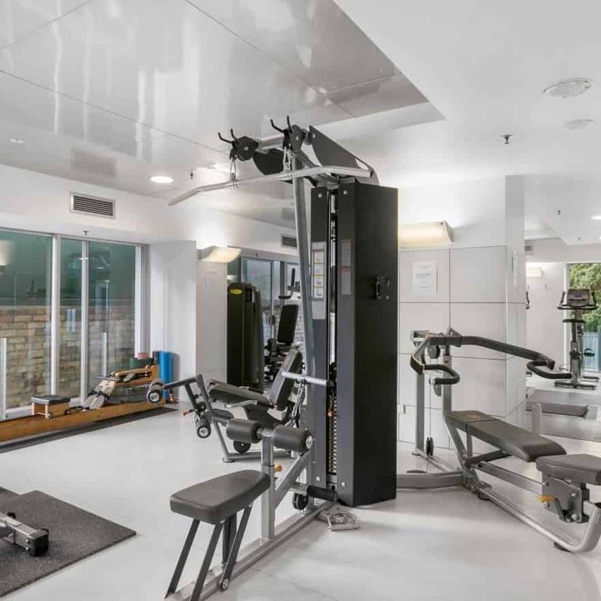 INNER CITY BEAUTY - Photo 1