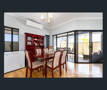 Spacious, Stylish Living in Sought-After Somerly Estate - Photo 5