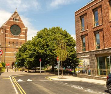 7 Bed Ensuite - Photo 6