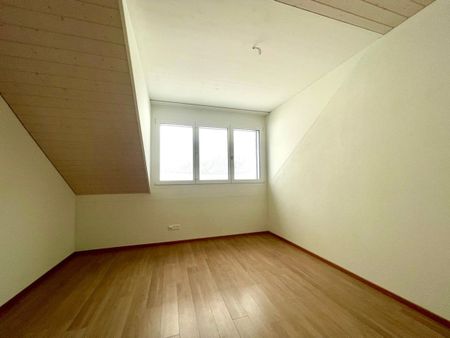 Tolle Weitsicht mit Balkon und Lift - Photo 2