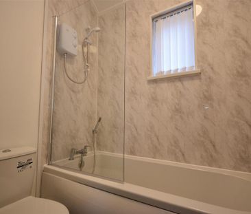 2 bedroom property to rent - Photo 2