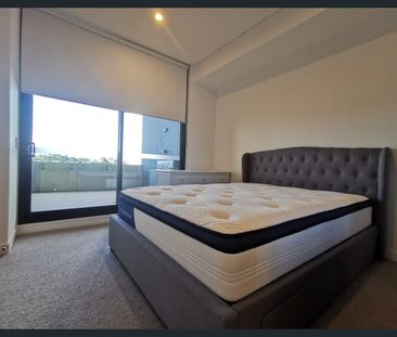 North Facing 2-bedroom apartment in Parkside - Photo 6