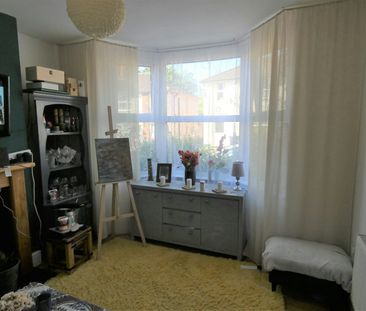Flat to rent on - Photo 4
