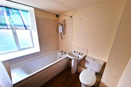 2 Bedroom Apartment To Let - Photo 5