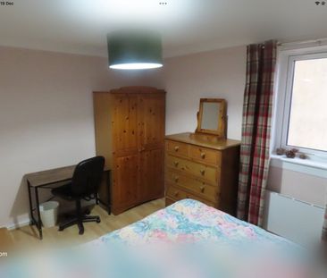 Room in a Shared Flat, Fairley Street, G51 - Photo 3