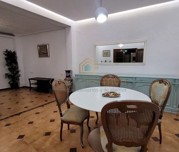 Apartamento de alquiler en Plaza Plaça Major, Centro - El Castillo - Photo 3