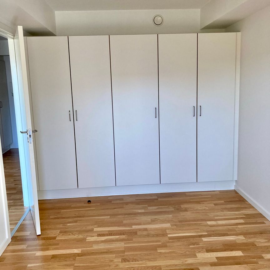 Lys og moderne lejlighed med altan i Aalborg - Photo 1