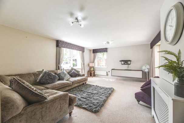 5 bedroom detached house to rent - Photo 1