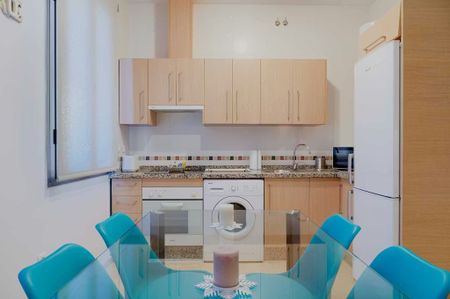 Calle Gigantes, Málaga, Andalusia 29008 - Photo 4