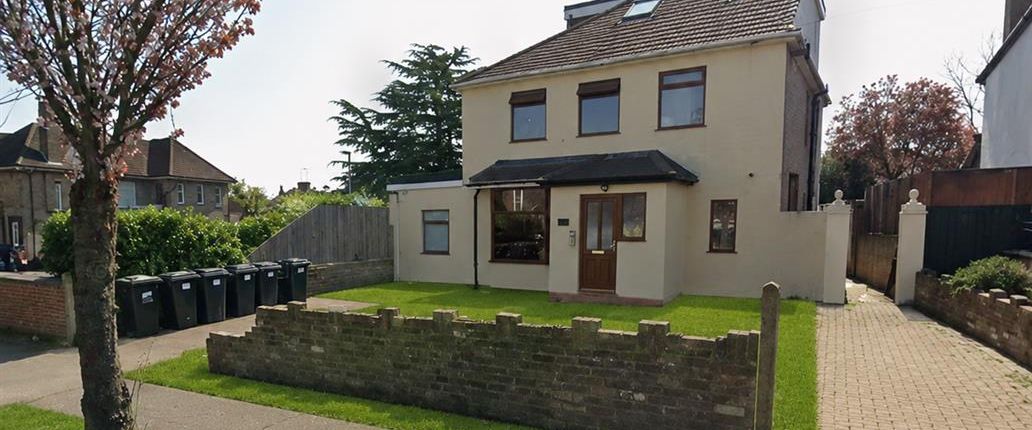 Broomwood Road, Orpington BR5, London - Photo 1