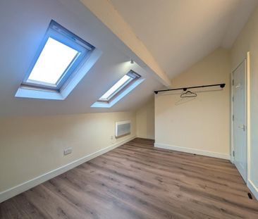 Bradford Road, Shipley - Photo 1