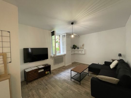 Location Appartement 3 pièces 71m² UHART CIZE 64220 - Photo 1