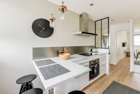 Chambre meublée dans appartement rénové – Tram T3 - Photo 2