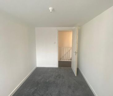 3 bedroom maisonette to rent - Photo 3