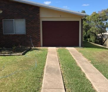 Three Bedroom Unit! - Photo 3