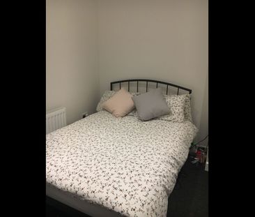 8 Bed Terraced House, St. James Road, LE2 - Photo 2