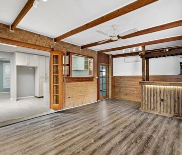 Charming Three Bedroom Family Home - Photo 1