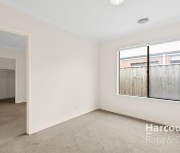 Modern Family Living in Prime Mickleham Location - Photo 2