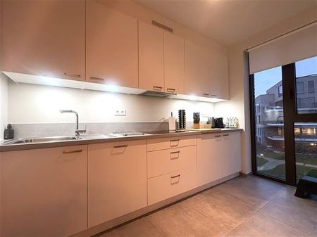 Appartement te huur - Foto 4