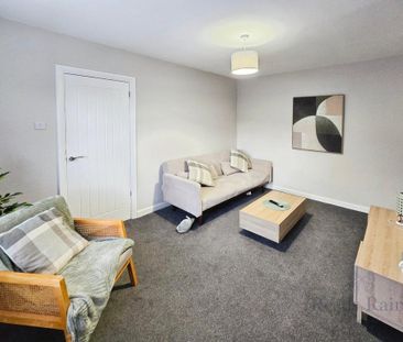 3 bedroom semi-detached house to rent - Photo 2