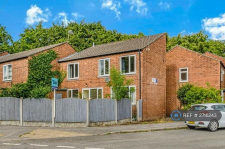 3 bedroom end of terrace house to rent - Photo 5