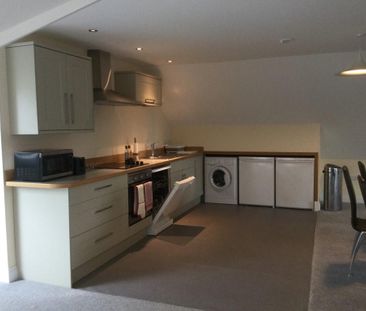 2 bedroom flat to rent - Photo 4