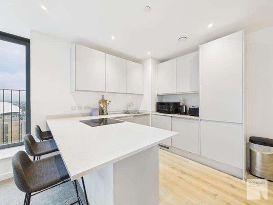 No Old Trafford, M17 - Photo 1